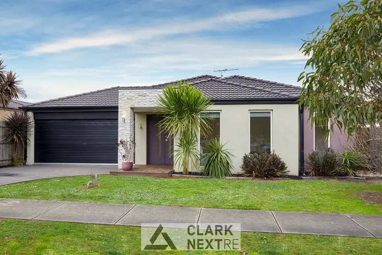 23 Rivendale Crescent, Drouin VIC 3818