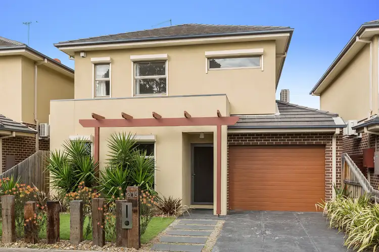 2/15 Rooney Street, Maidstone VIC 3012