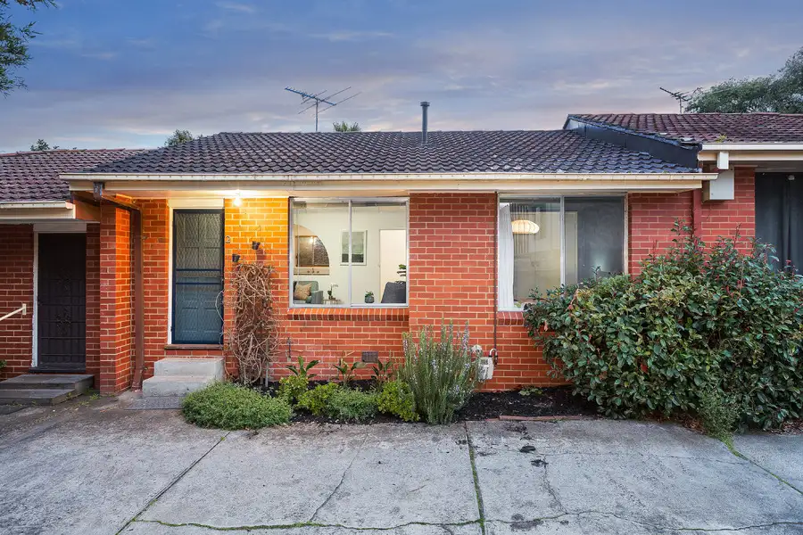 Main view of Homely unit listing, 2/26 Olive Grove, Parkdale VIC 3195