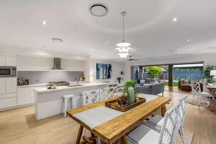 30 Granada Street, Wynnum QLD 4178