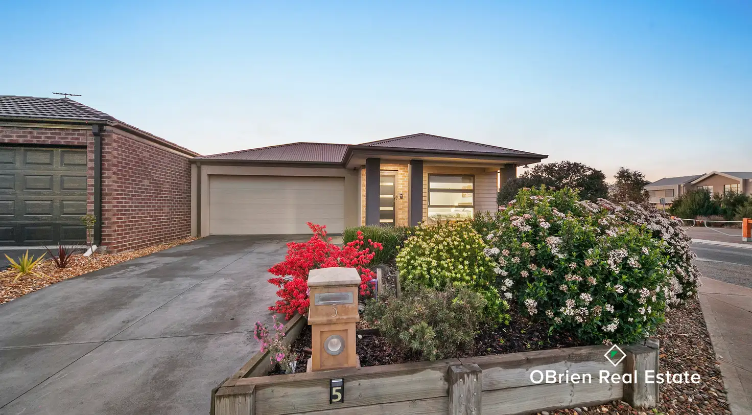 Main view of Homely house listing, 5 Bayley Place, Cranbourne West VIC 3977