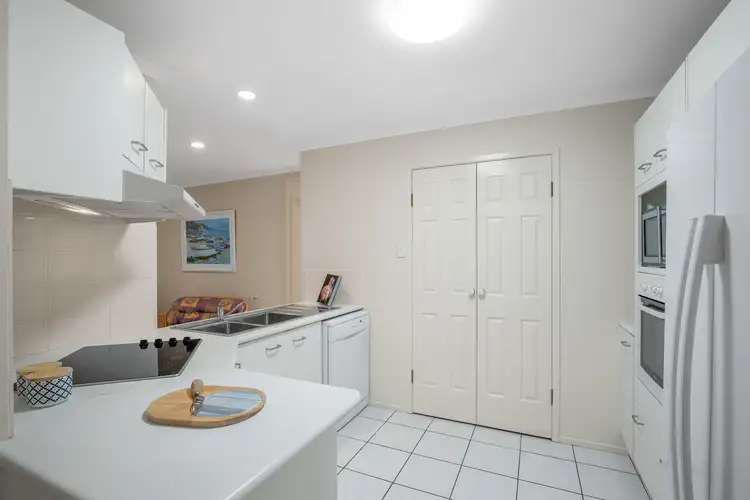 Fifth view of Homely house listing, 10 Lacerta Place, Wynnum QLD 4178