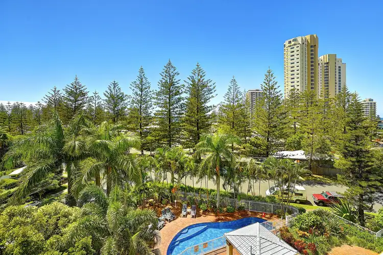 18/1 Hughes Avenue, Main Beach QLD 4217