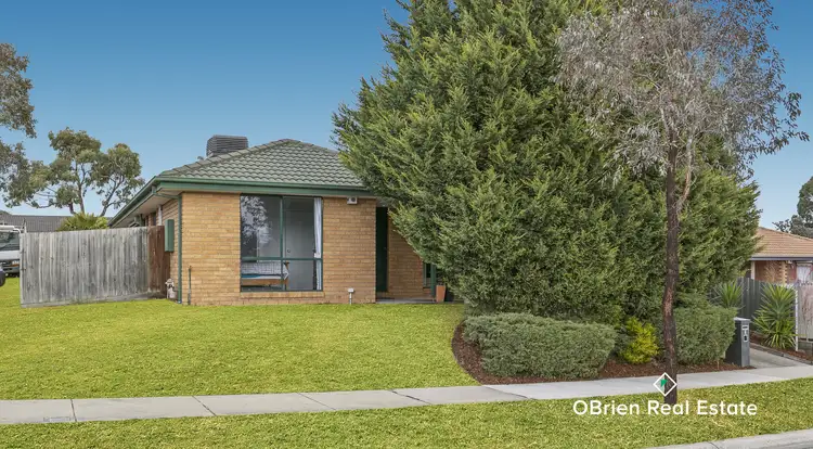 6 Chapman Street, Carrum Downs VIC 3201
