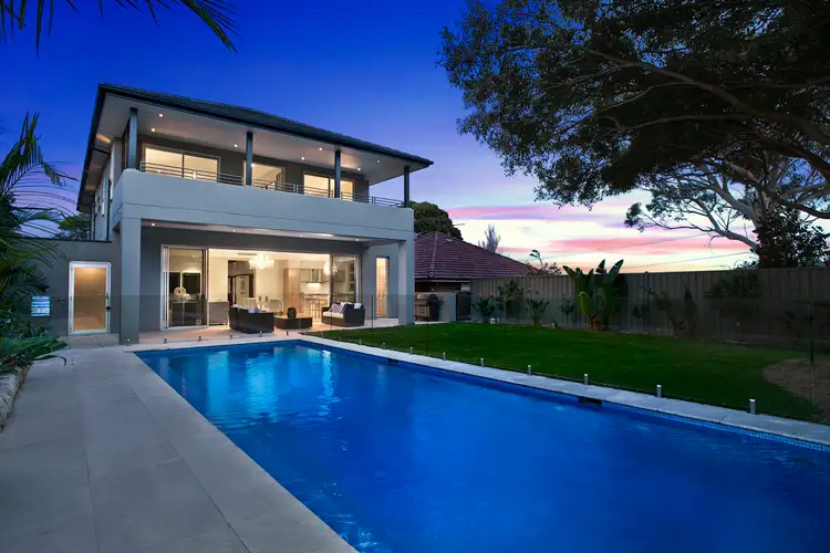 4 Weetalibah Road, Northbridge NSW 2063
