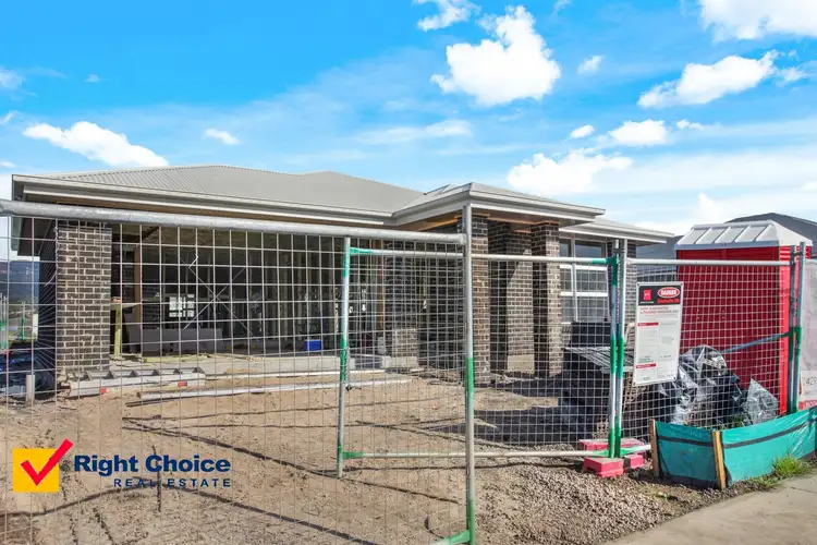 6 Honeybee Crescent, Calderwood NSW 2527