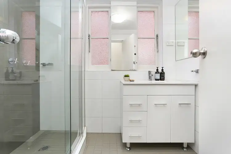Fifth view of Homely apartment listing, 7/123 Old South Head Road, Bondi Junction NSW 2022