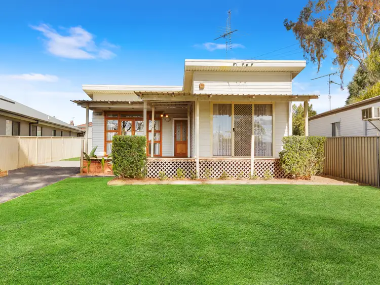 4 Gladstone Parade, Riverstone NSW 2765