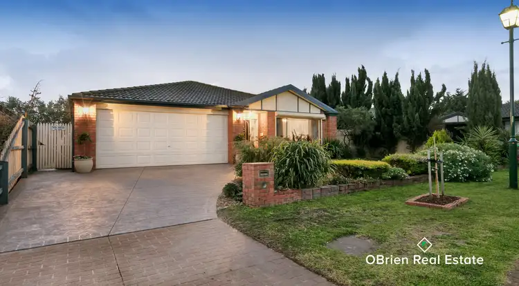 7 Taunton Court, Narre Warren South VIC 3805