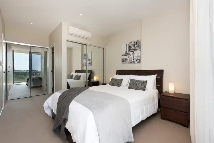 Second view of Homely apartment listing, 4008/37c Harbour Road, Hamilton QLD 4007