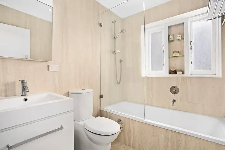 Fourth view of Homely apartment listing, 2/18 Streatfield Road, Bellevue Hill NSW 2023