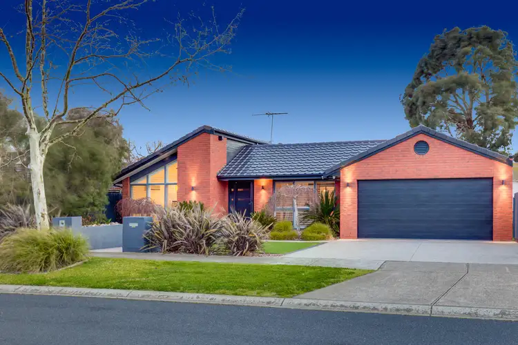 5 Grandview Crescent, Hillside VIC 3037