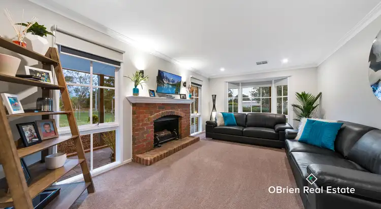 Second view of Homely house listing, 25 Natina Court, Langwarrin VIC 3910