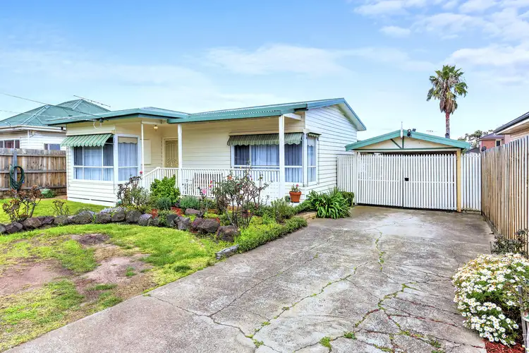 20 Ivanhoe Avenue, St Albans VIC 3021