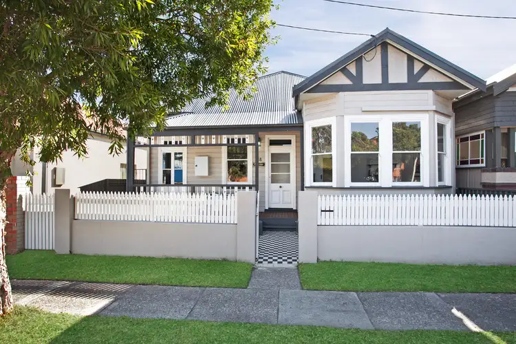 28 Gordon Avenue, Hamilton NSW 2303