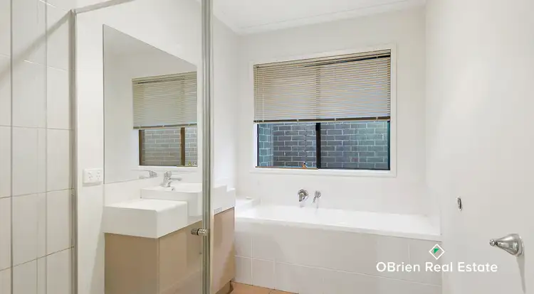 Sixth view of Homely block of units listing, 2/27 Ruby Joy Drive, Somerville VIC 3912