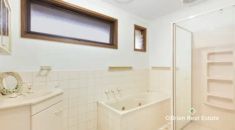 Fifth view of Homely house listing, 6 Scotsburn Way, Endeavour Hills VIC 3802