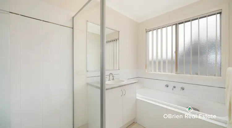 Fifth view of Homely house listing, 2 Kingfisher Court, Hastings VIC 3915