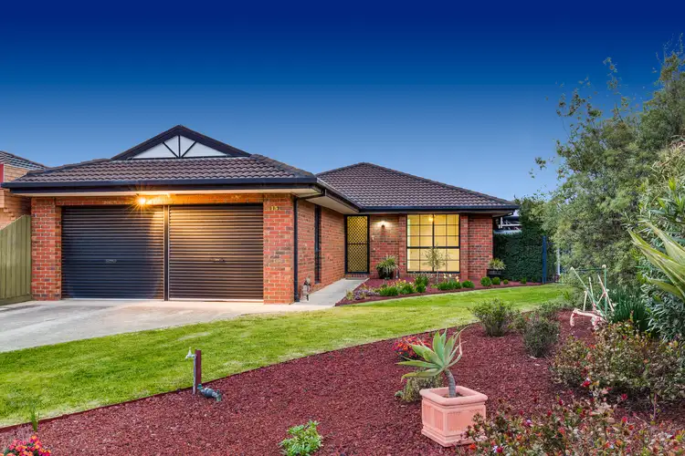 15 Chris Court, Hillside VIC 3037