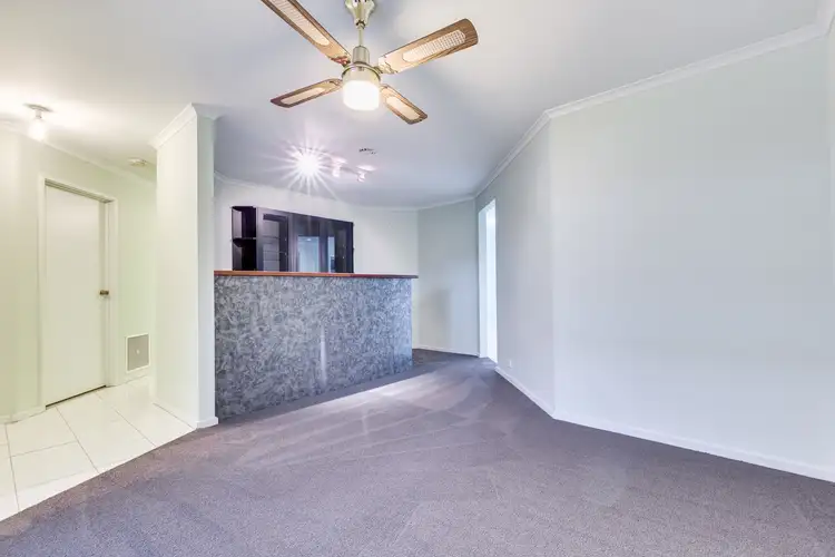 Fifth view of Homely house listing, 15 Chris Court, Hillside VIC 3037