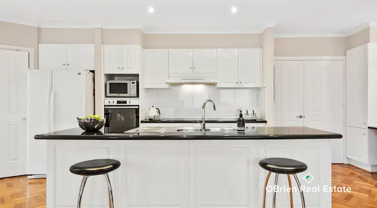 Third view of Homely house listing, 4 Jersey Close, Endeavour Hills VIC 3802