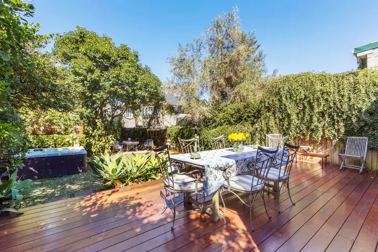 4 Bellevue Avenue, Greenwich NSW 2065