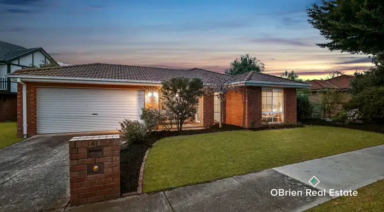 41 County Drive, Berwick VIC 3806