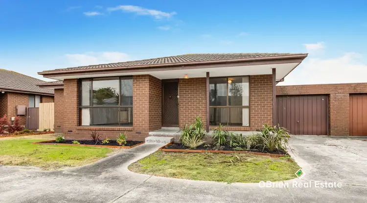 2/3 Fairfield Street, Cranbourne VIC 3977