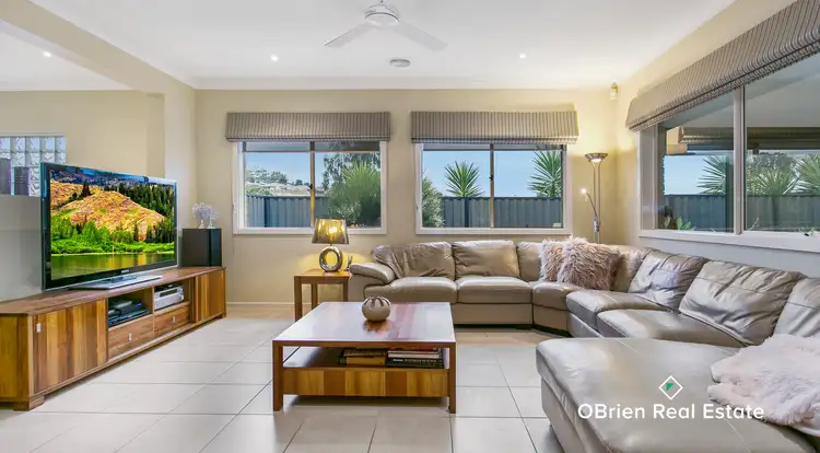 Second view of Homely house listing, 8 Carey Crescent, Pakenham VIC 3810