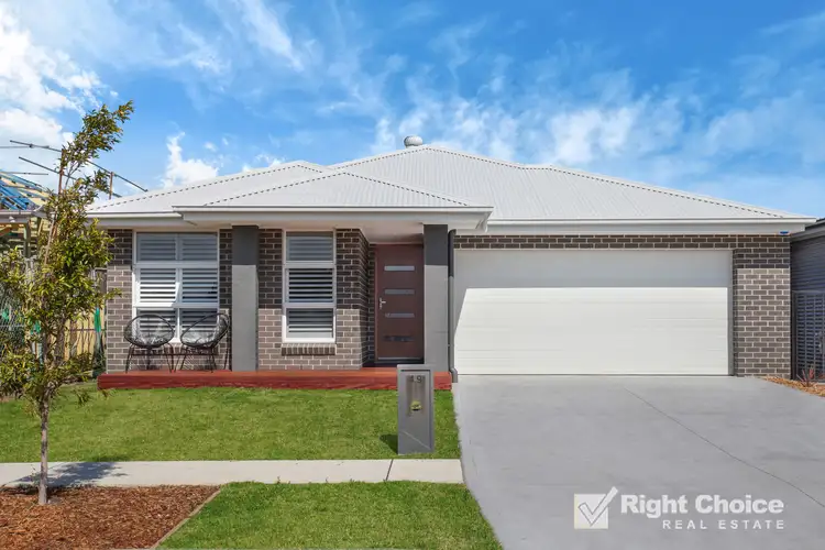 49 Brushgrove Circuit, Calderwood NSW 2527