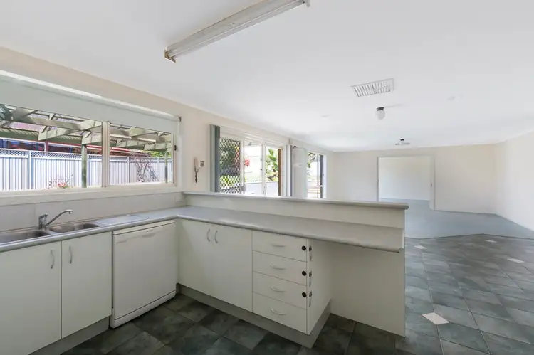 Fifth view of Homely house listing, 16 Hogan Court, Wodonga VIC 3690