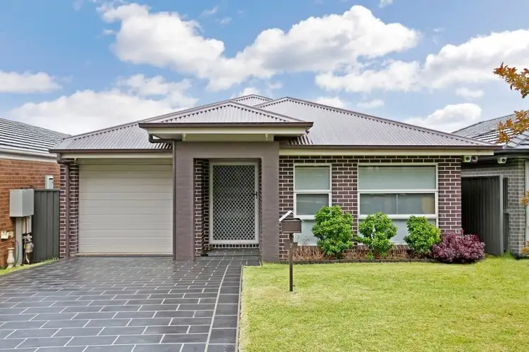 7 Butler Street, Gregory Hills NSW 2557