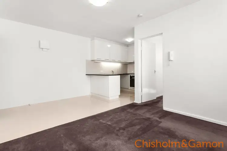 Main view of Homely apartment listing, 6/87 Ross Street, Port Melbourne VIC 3207