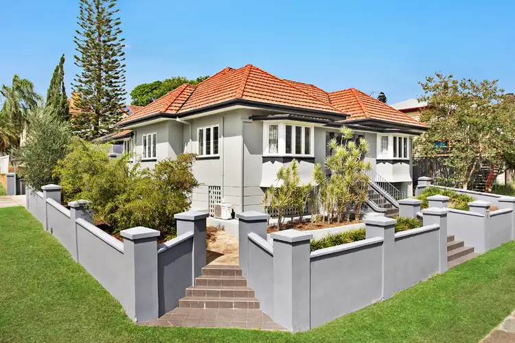 8 Lloyd Street, Alderley QLD 4051