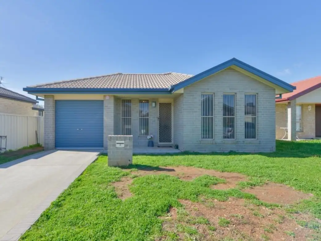 Main view of Homely house listing, 2 Tasman Place, Tamworth NSW 2340
