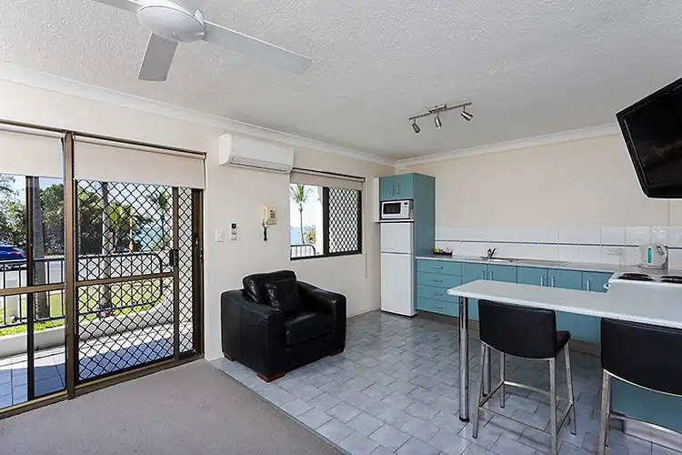 Third view of Homely unit listing, 5/100 Scenic Highway, Lammermoor QLD 4703