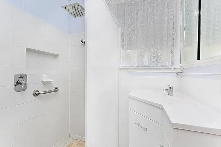 Fifth view of Homely house listing, 18 Grenfell Avenue, Eaglehawk VIC 3556