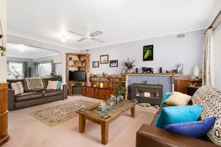 Third view of Homely house listing, 4 Bright Court, Drouin VIC 3818