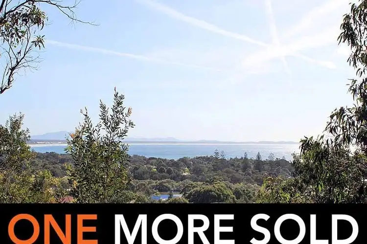 30 Ledge Street, Hat Head NSW 2440