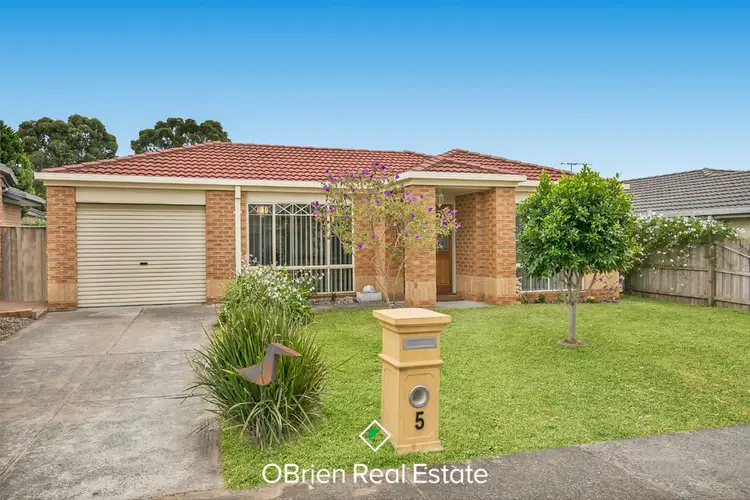 5 Rocklea Crescent, Skye VIC 3977