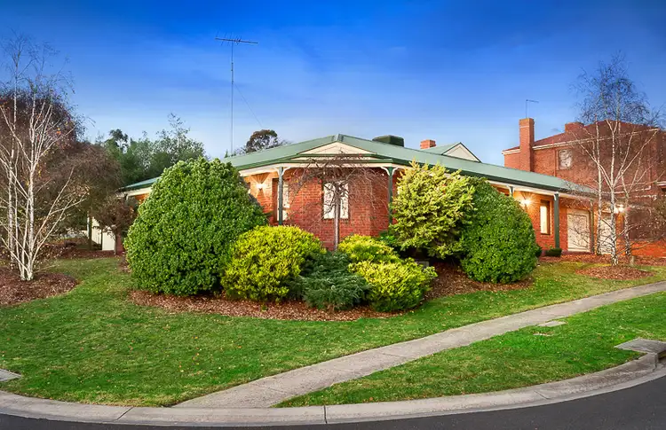 39 Kamarooka Drive, Wattle Glen VIC 3096
