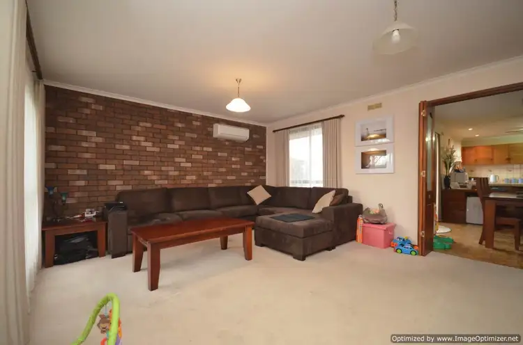 Fifth view of Homely house listing, 17 Allison Court, Bairnsdale VIC 3875