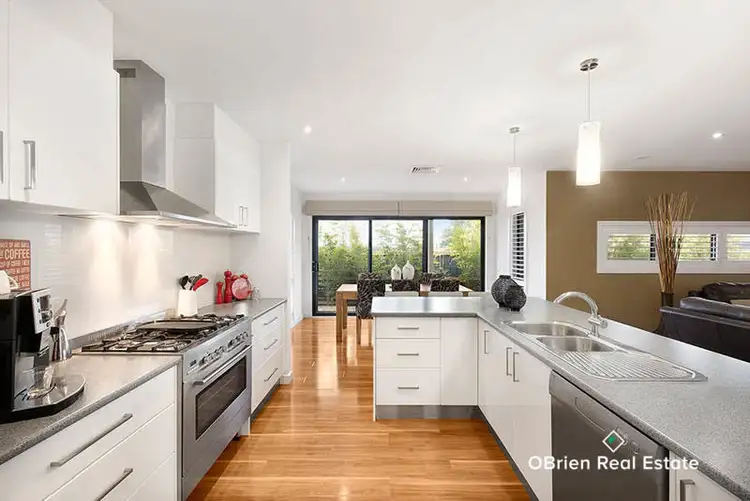 4 Mitch Court, Somerville VIC 3912
