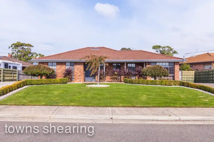 16 Far View Avenue, Riverside TAS 7250