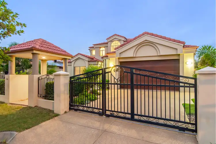 34 Clipper Boulevard, Clear Island Waters QLD 4226