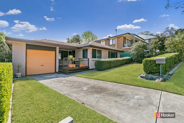 10 Darryl Road, Wyoming NSW 2250