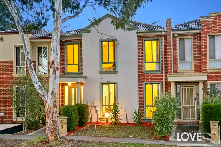 15 Vincent Drive, South Morang VIC 3752