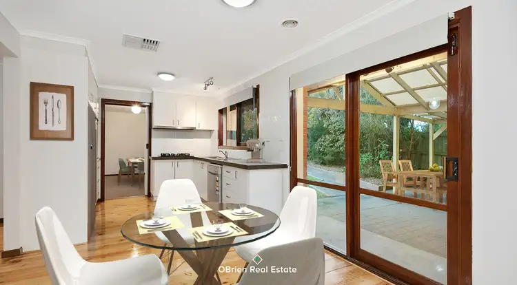 Second view of Homely house listing, 4 Eildon Road, Endeavour Hills VIC 3802