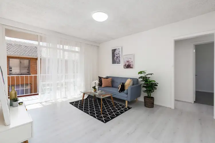 10/17 Gordon Street, Footscray VIC 3011