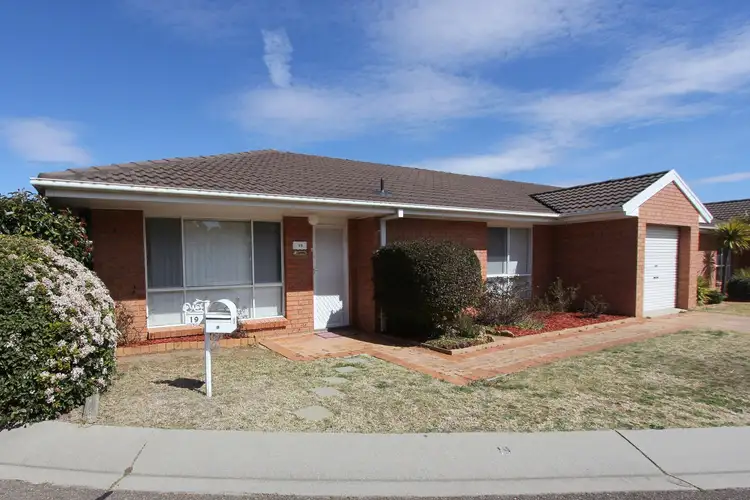 19 Parkside Place, Goulburn NSW 2580